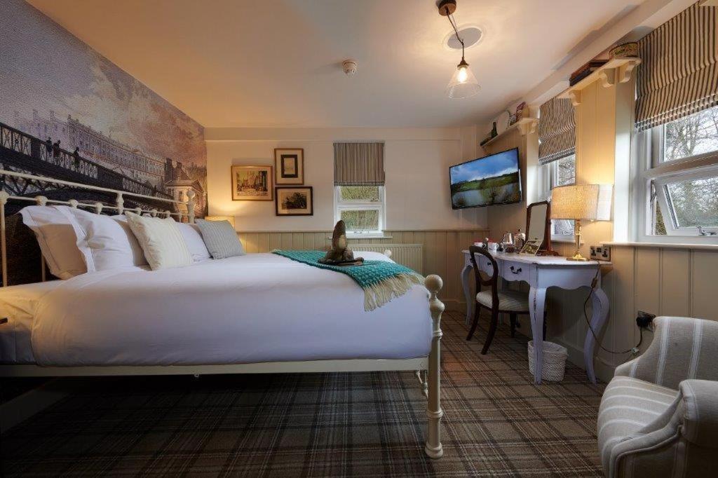 The Boathouse Hotell Bath Eksteriør bilde