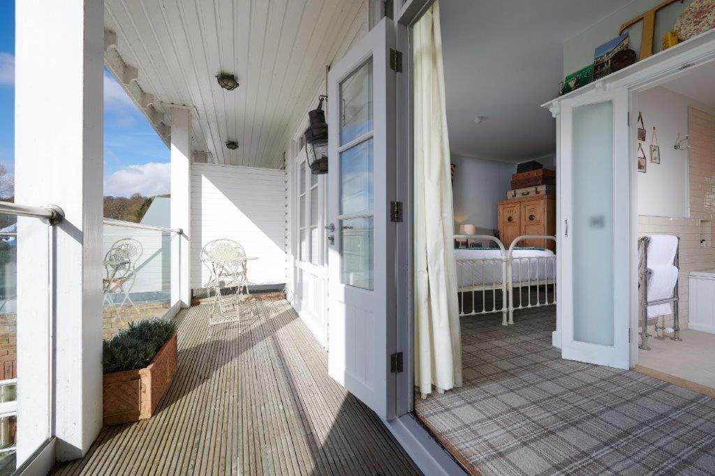The Boathouse Hotell Bath Eksteriør bilde
