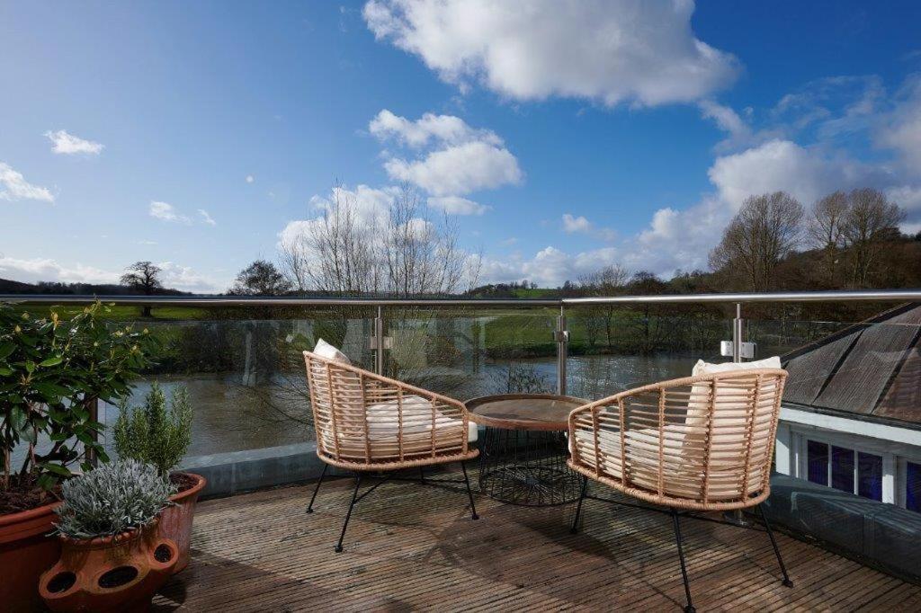 The Boathouse Hotell Bath Eksteriør bilde